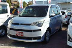 トヨタ スペイド F