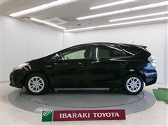 プリウスアルファ S