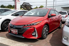 トヨタ プリウスPHV A
