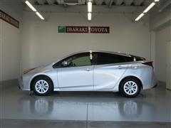 プリウス S セーフティプラス2