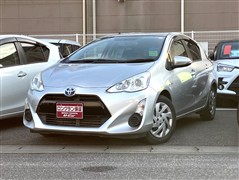 トヨタ　アクア S