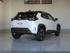 ヤリスクロスHV