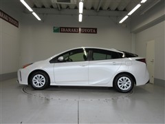 プリウス S セーフティプラス2