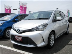 トヨタ ヴィッツ F