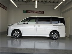 ヴォクシー HV S-Z