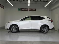 NX200t Fスポーツ