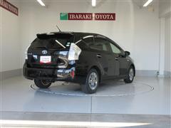 プリウスアルファ S