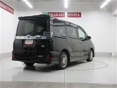 ヴォクシー ハイブリッド ZS