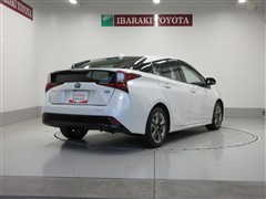 プリウス A プレミアムツーリング