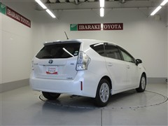 プリウスアルファ S