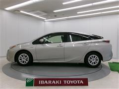 プリウス S セーフティプラス