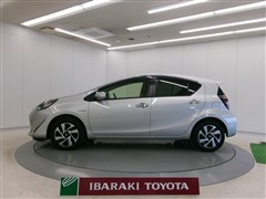 アクア S スタイルブラック