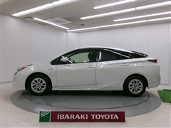 プリウス S セーフティプラス