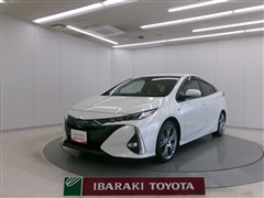トヨタ　プリウスPHV A