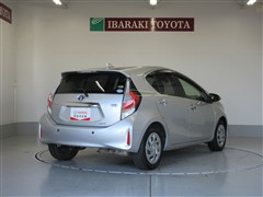 アクア Sスタイルブラック