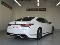 LS500 Fスポーツ