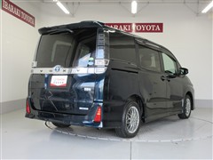 ヴォクシー ハイブリッド ZS