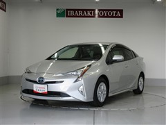 トヨタ プリウス S セーフティプラス