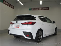 CT200h Fスポーツ