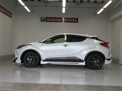 C-HR G モードネロセーフティ+2
