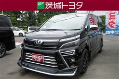 トヨタ ヴォクシー ZS キラメキ