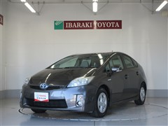トヨタ プリウス S