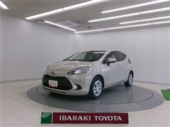 トヨタ アクア G