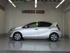 アクア S スタイルブラック