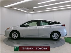 プリウス S セーフティプラス2