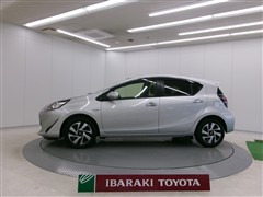 アクア S スタイルブラック