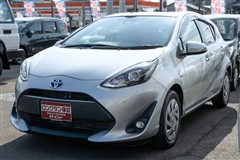 トヨタ アクア S スタイルブラック