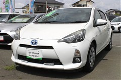 トヨタ アクア G