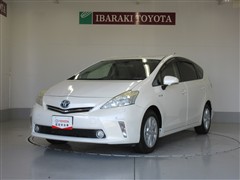 トヨタ　プリウスアルファ S