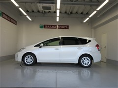 プリウスアルファ S