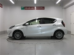 アクア S スタイルブラック