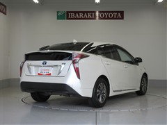 プリウス A プレミアム