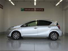 アクア S スタイルブラック