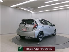 アクア S スタイルブラック