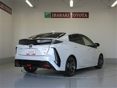 プリウスPHV S GRスポーツ