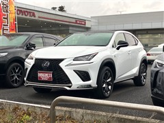 レクサス NX300h Fスポーツ