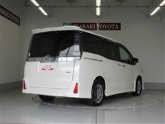 ヴォクシー hv ZS キラメキ3