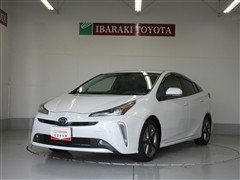 トヨタ プリウス S ツーリングセレクション
