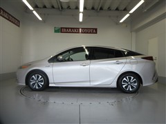 プリウスPHV S セーフティプラス
