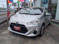 トヨタ アクア S