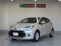 トヨタ　アクア Z