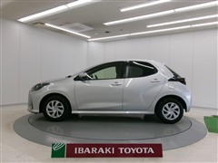 ヤリス ハイブリッド X