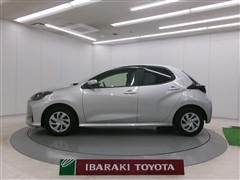 ヤリス ハイブリッド X