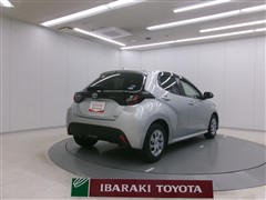 ヤリス ハイブリッド X