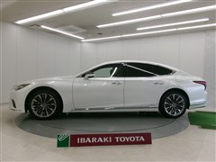 LS500h バージョンL