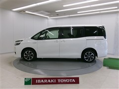 ヴォクシー ハイブリッド V